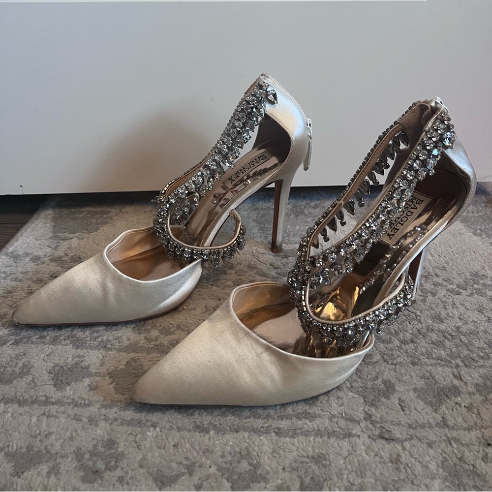 Badgley Mischka - crystal embellished 4” heels - wedding heels with light usage